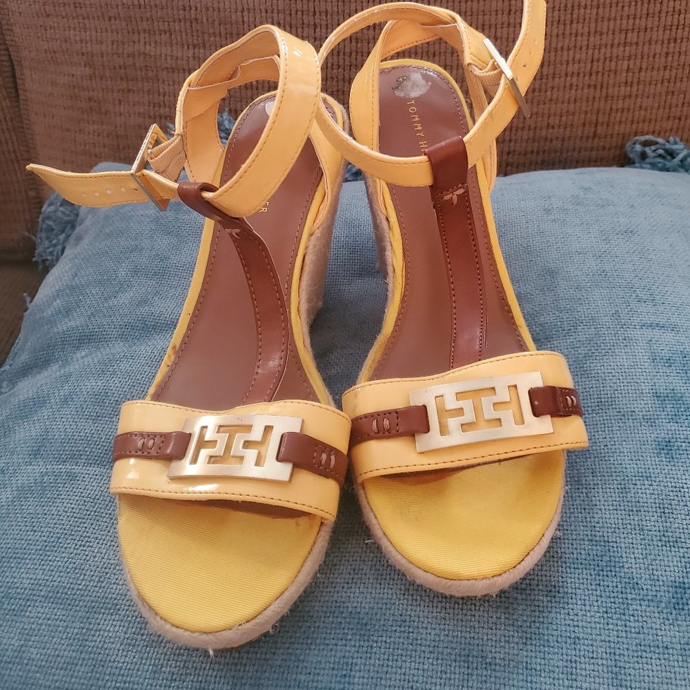 Tommy Hilfiger Wedges - Size 9
